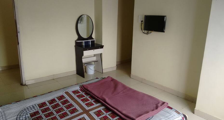 Hotel Varadvinayak, Karad 4
